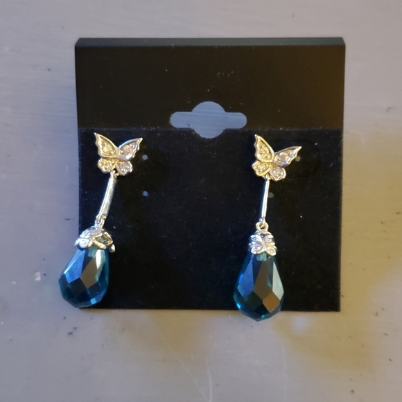 Sterling silver earrings w dark blue topaz Hp🔥🔥🔥🔥 - Picture 2 of 2